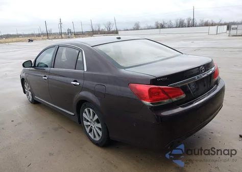 2011 Toyota Avalon Limited z USA, uszkodzony, nr VIN 4T1BK3DB0BU374051